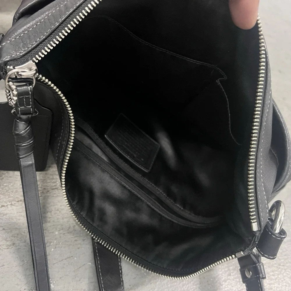 Coach Park A1357 F19726 Black Leather Medium Shoulder Crossbody Handbag Purse - Picture 8 of 9